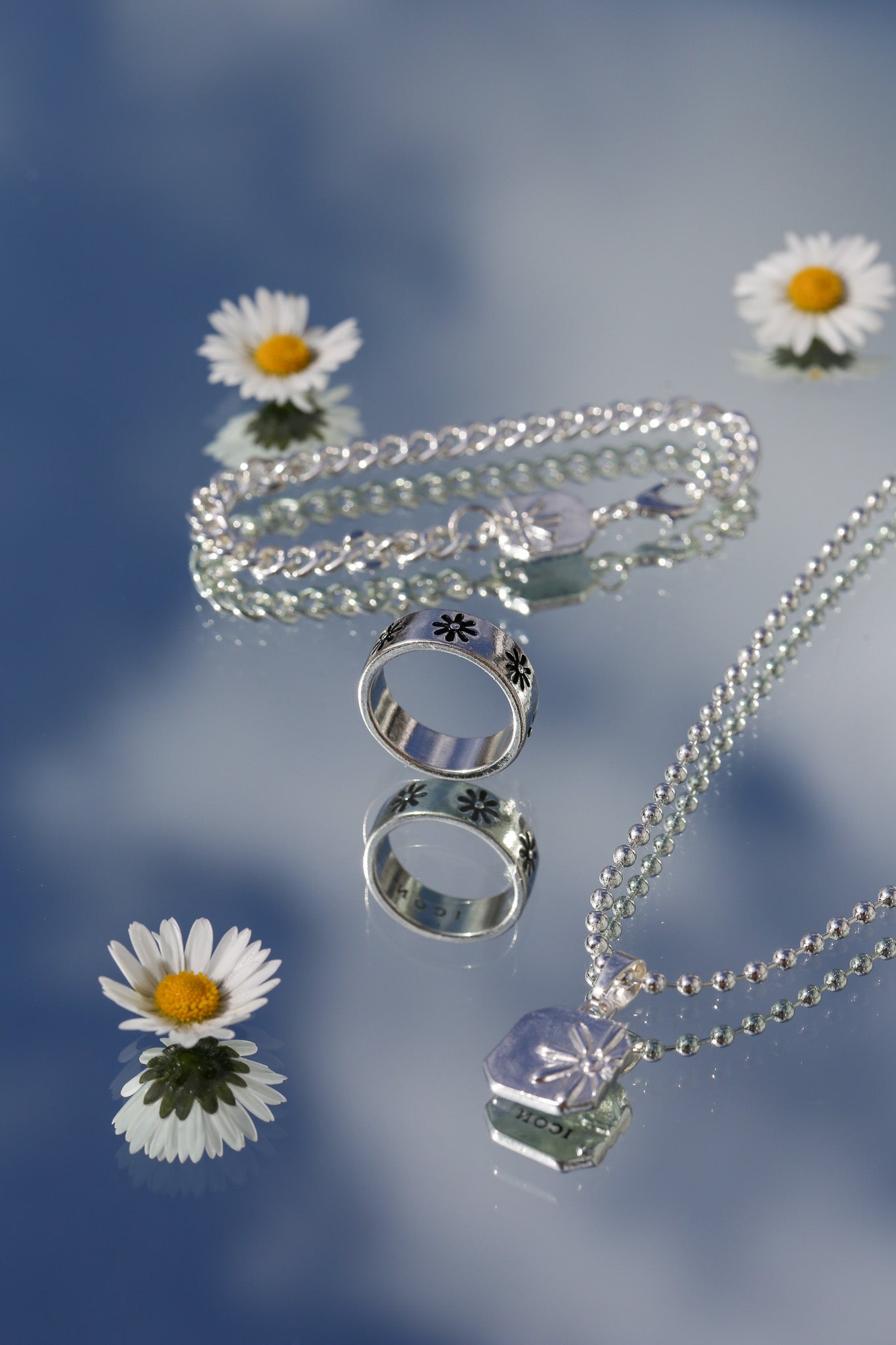 Silver Daisies Set